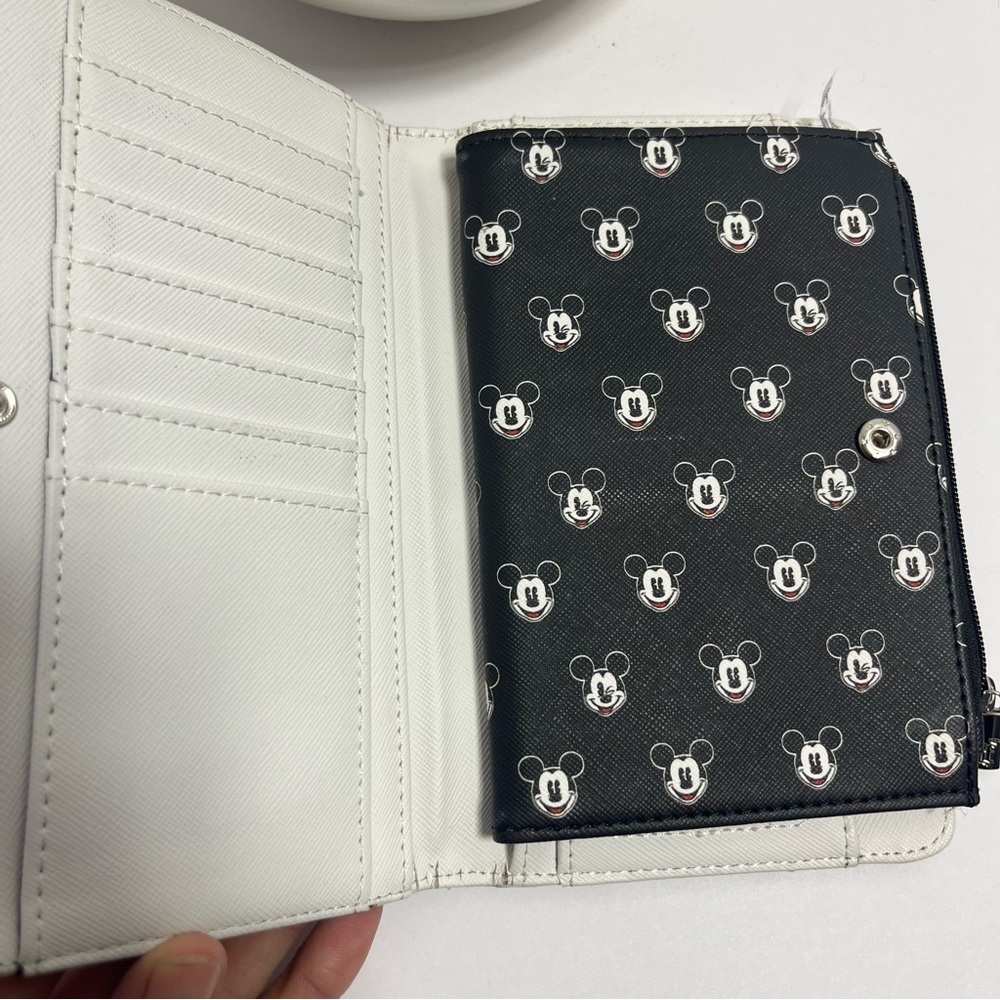 Disney Parks Loungefly Mickey Mouse All Over Mickey Face White Black Wallet - Picture 7 of 9